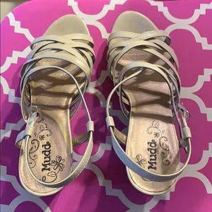 New strappy Mudd nude sandals
